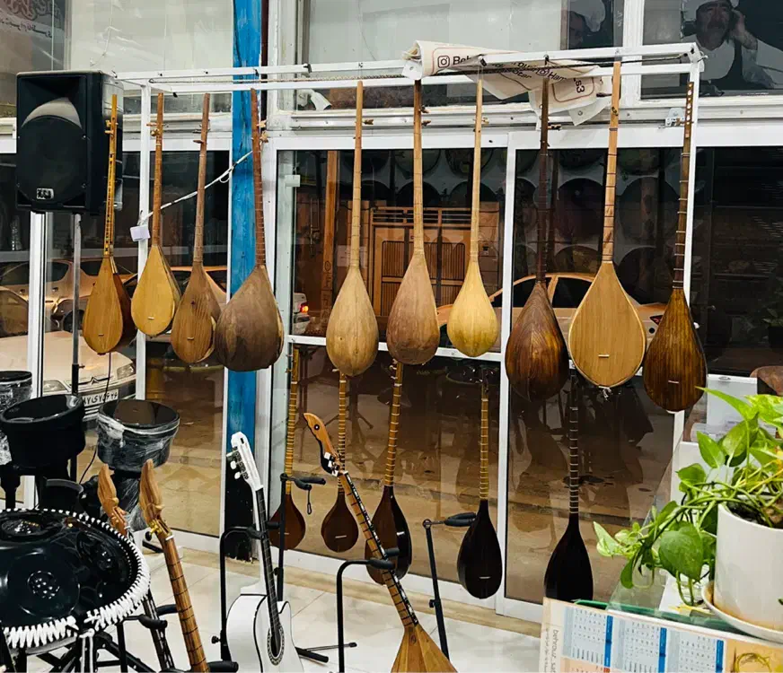 دوتار|سازهای سنتی|خواف, |دیوار