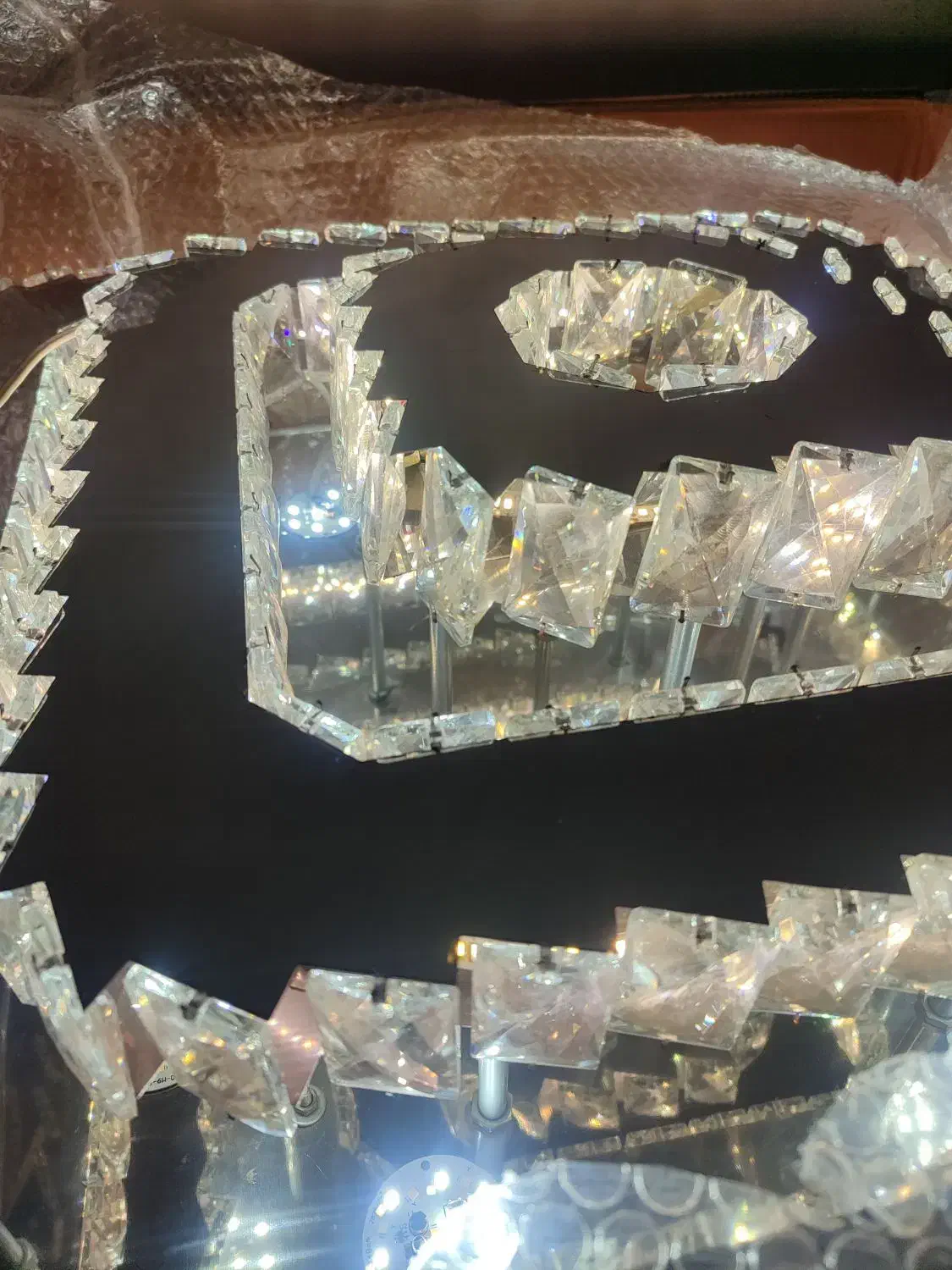 لوستر|لوستر و چراغ آویز|بندر کنگان, |دیوار