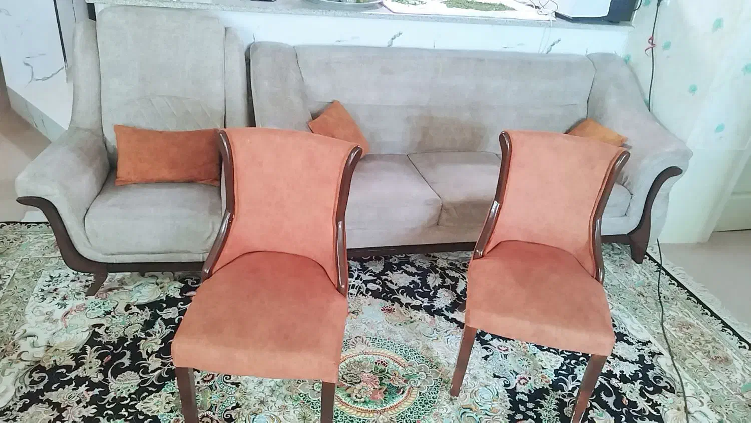 مبلمان|مبلمان خانگی و میز عسلی|جهرم, |دیوار