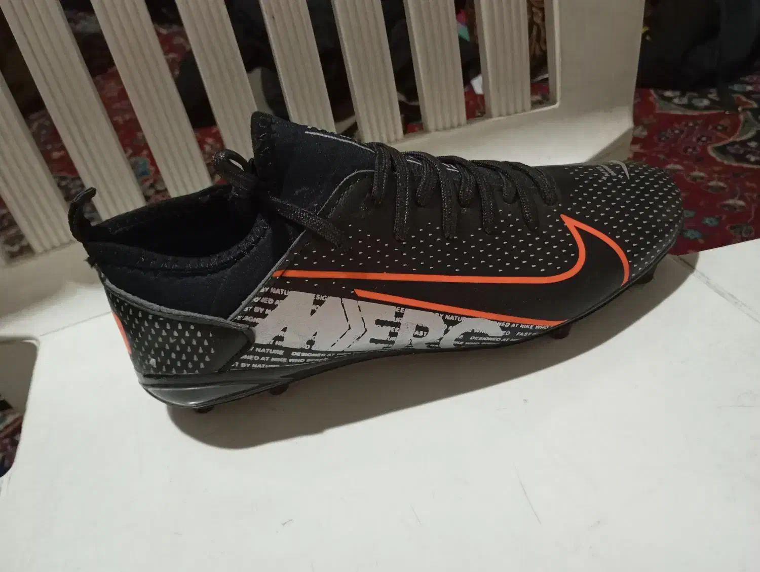 کفش فوتبال چمنی|کیف، کفش، کمربند|شیراز, کوزه گری|دیوار