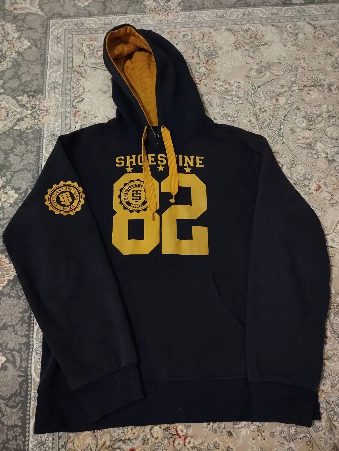 هودی|لباس|ارومیه, |دیوار