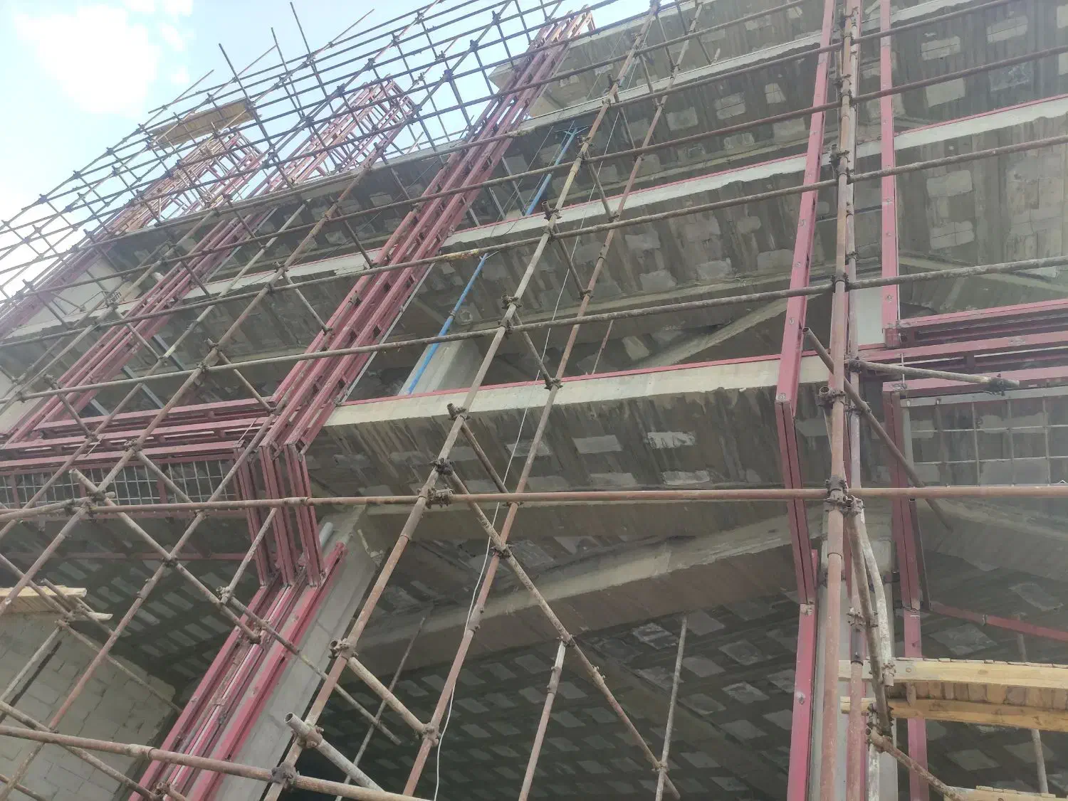 جوشکاری.نبشی کشی.اهنگری|خدمات پیشه و مهارت|اصفهان, چرخاب|دیوار