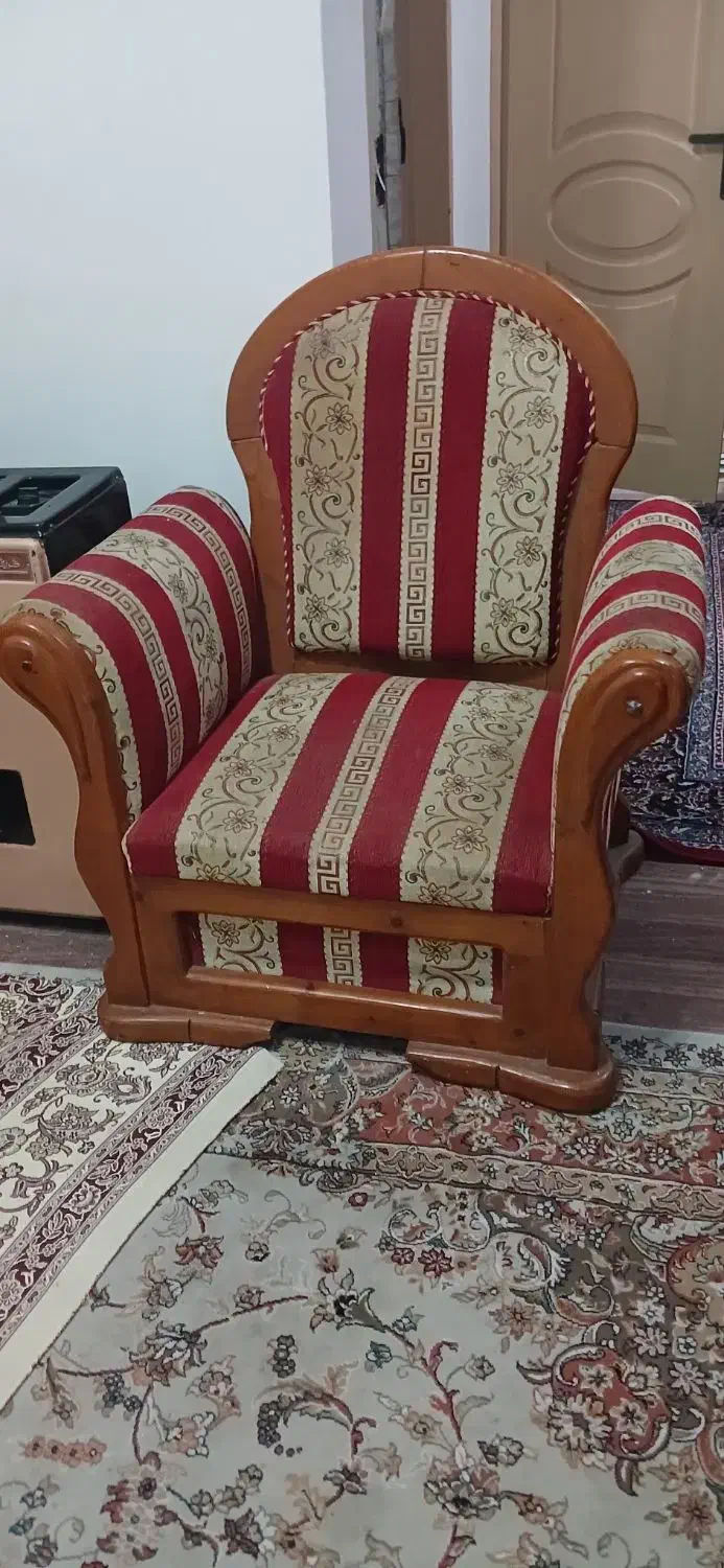 مبل 6 نفره|مبلمان خانگی و میز عسلی|رشت, استقامت ۱|دیوار