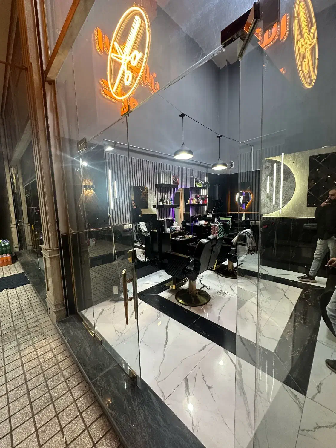 واگذاری ارایشگاه مردانه|خدمات آرایشگری و زیبایی|اردبیل, |دیوار