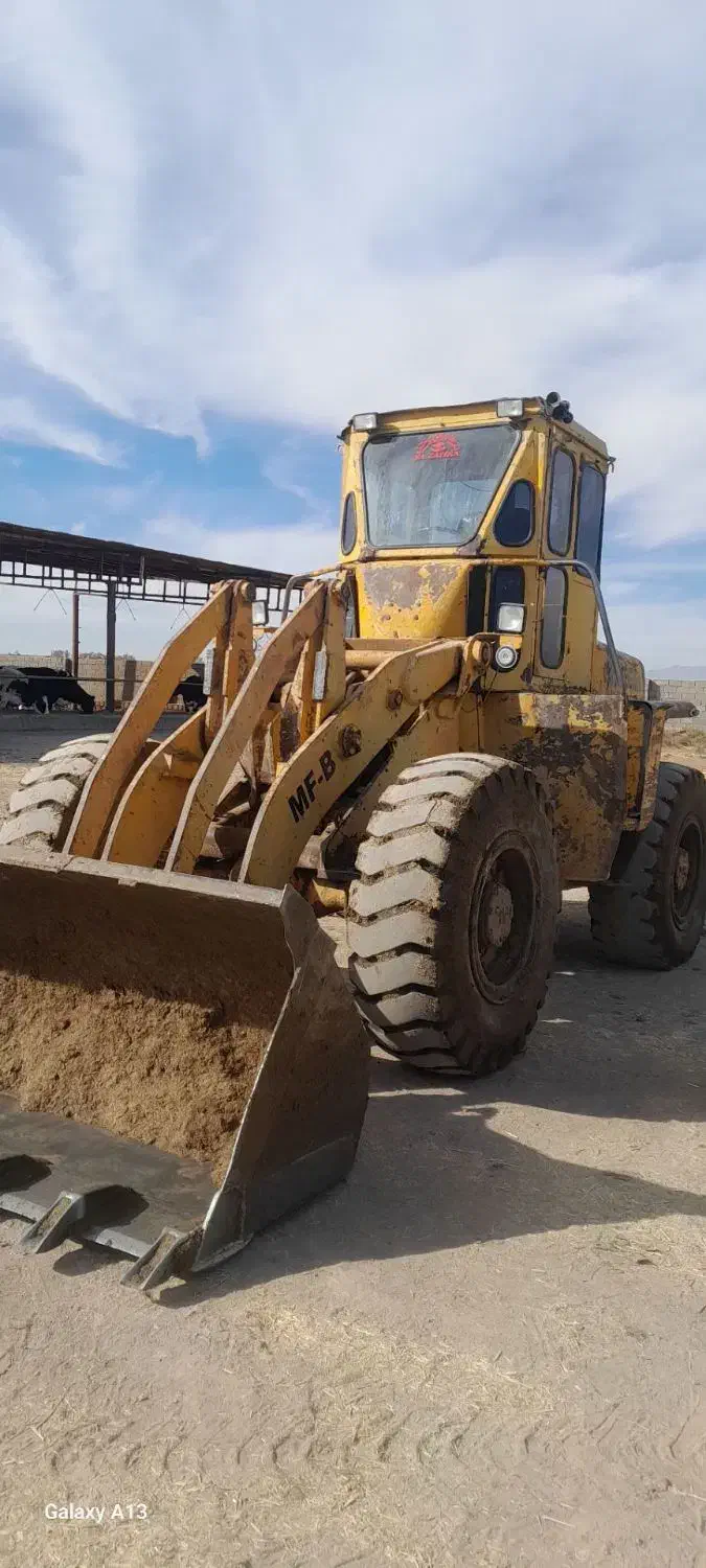 لودر فرگوسن|خودرو سنگین|سبزوار, رباط|دیوار