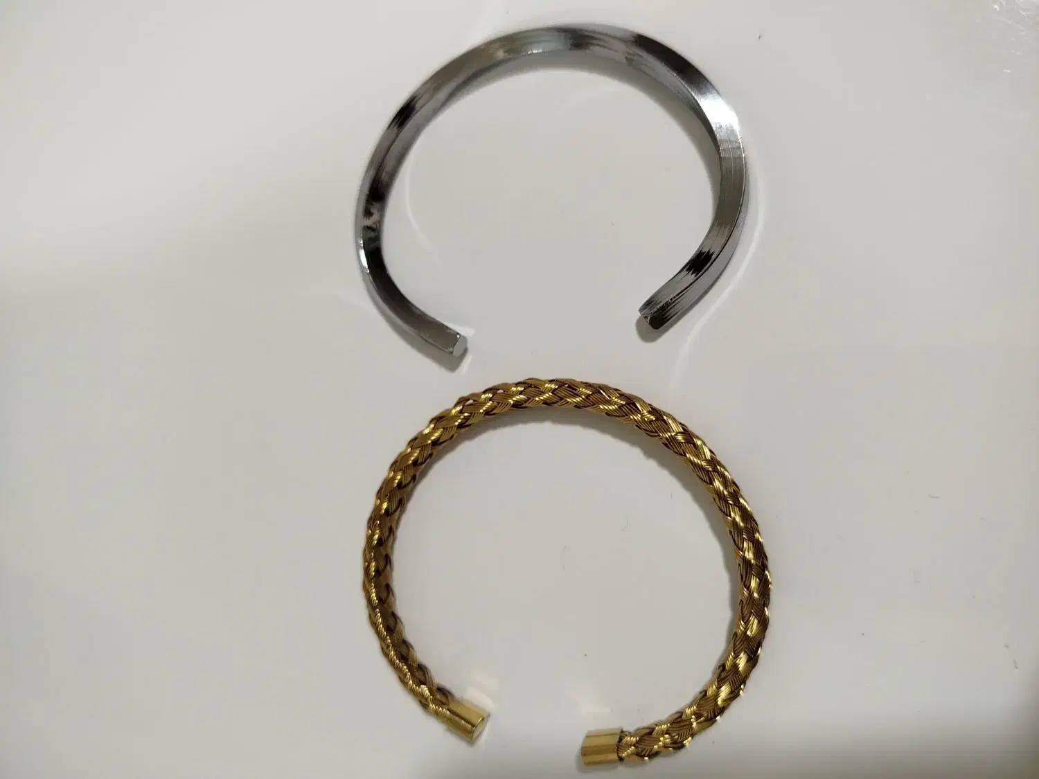 دستبند در حد|بدلیجات|جوانرود, |دیوار