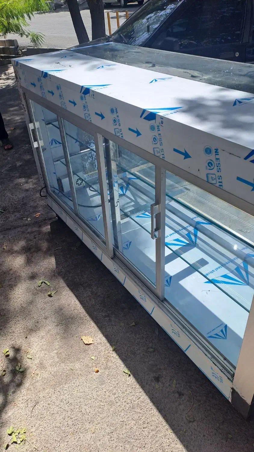 ویترین شیرینی|فروشگاه و مغازه|ری, هاشم‌آباد|دیوار