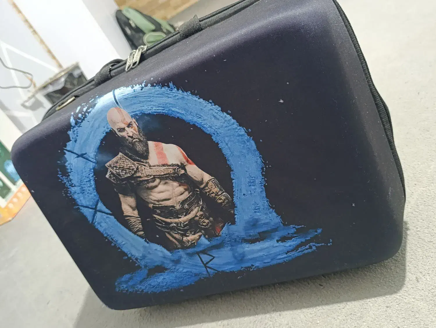 کیف حمل ps5 fat digital طرح GOD OF WAR کریتوس|کنسول، بازی ویدئویی و آنلاین|اطاقور, |دیوار