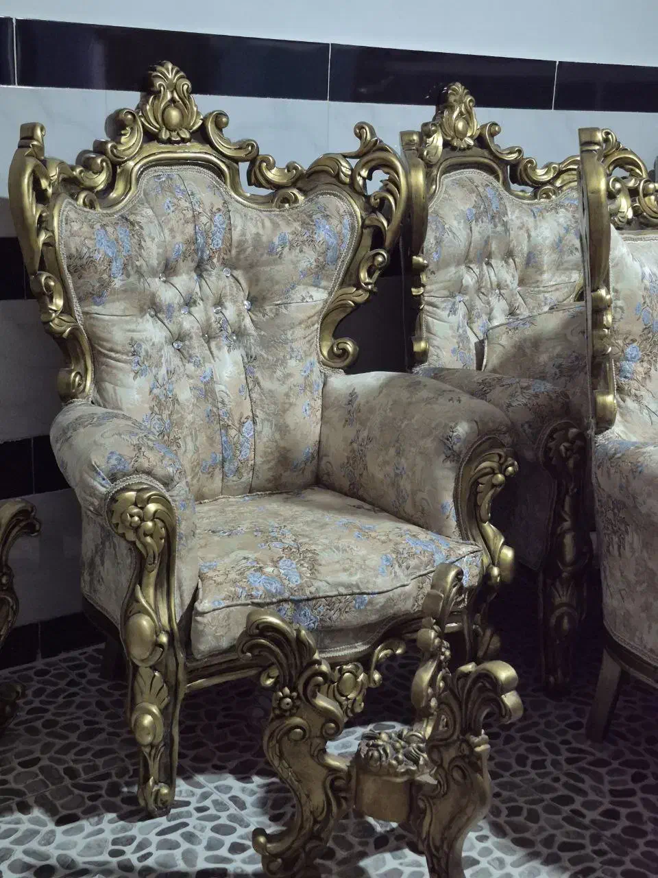 لوازم خانگی|مبلمان خانگی و میز عسلی|مهاباد (آذربایجان غربی), |دیوار