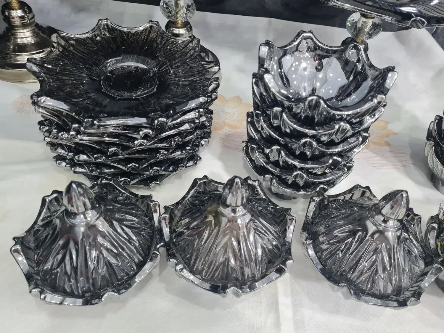 سرویس پذیرایی(بلور)۱۸ نفره|ظروف سرو و پذیرایی|پاکدشت, پاکدشت (مامازند)|دیوار