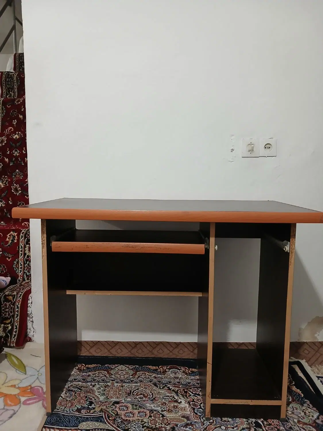 میز|میز تحریر و کامپیوتر|تنکابن, |دیوار