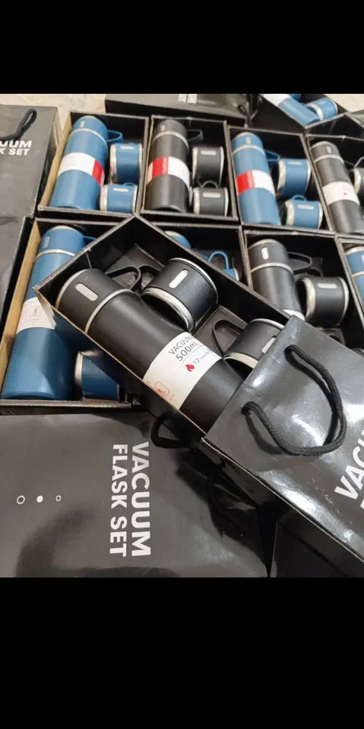 فلاسک سه لیوانه|ظروف نگهدارنده، پلاستیکی، یک‌بارمصرف|دره شهر, |دیوار