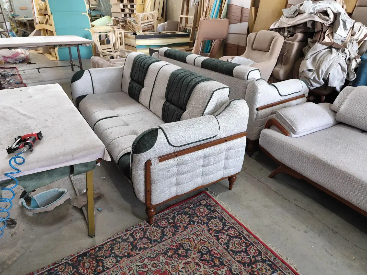 نجار ور روکوب ماهر|استخدام صنعتی، فنی، مهندسی|تبریز, |دیوار