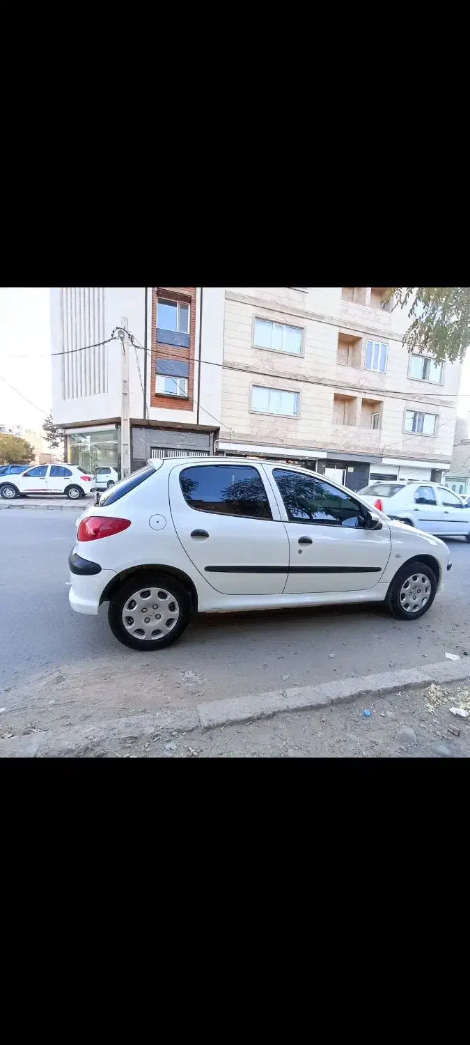 206مدل ۱۴۰۰در حد بدون رنگ بدون ضربه|خودرو سواری و وانت|قروه, |دیوار