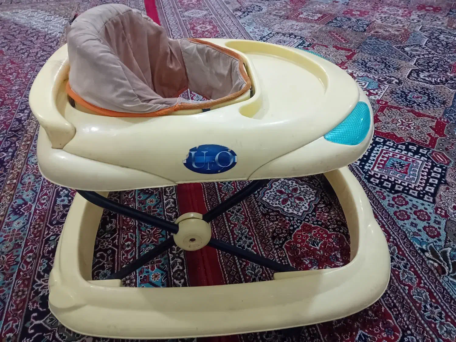 روروکِ بچه|کالسکه و لوازم جانبی|زاهدان, |دیوار