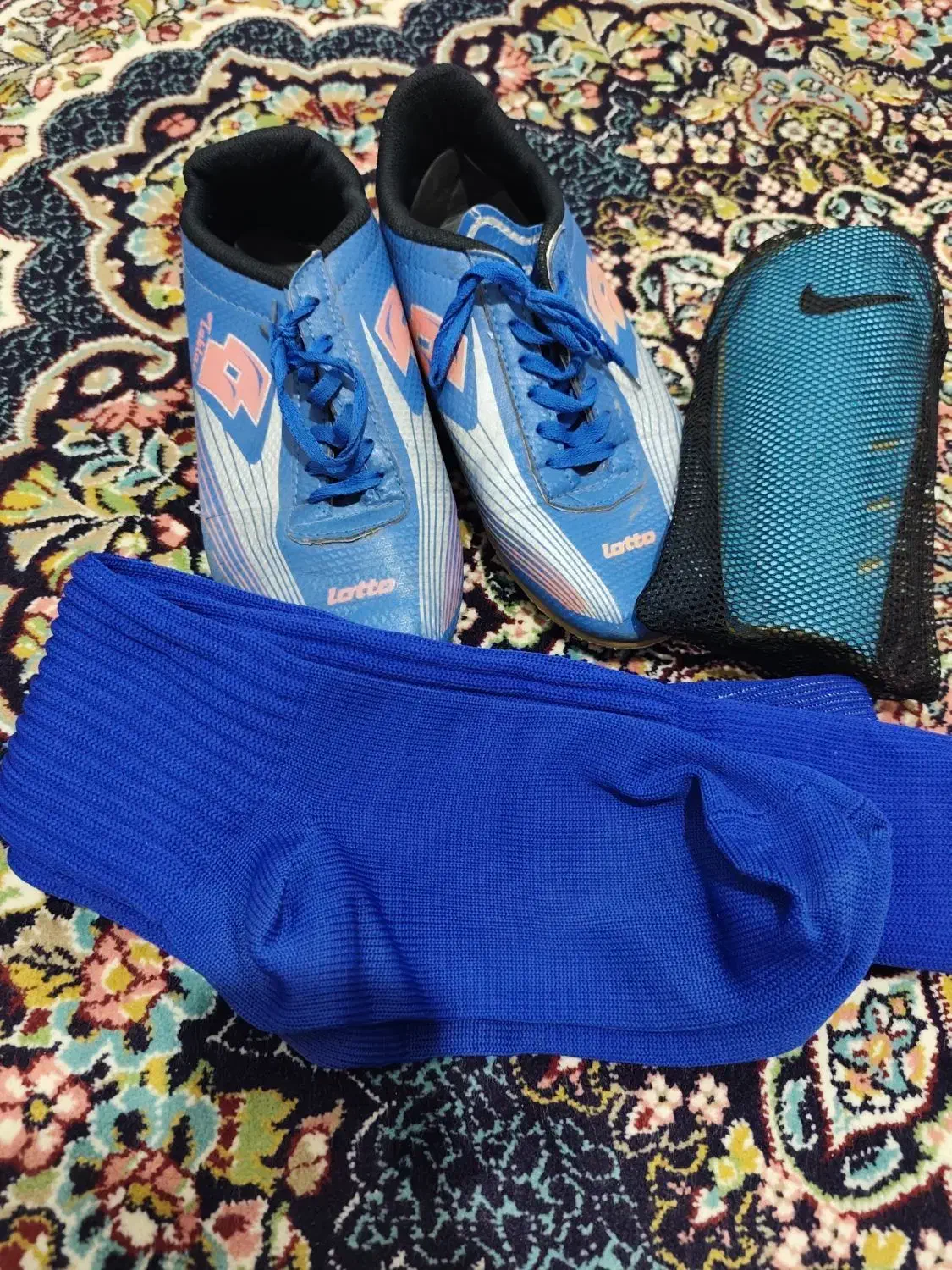 کتونی وجوراب وساق بند فوتسال و فوتبال|کیف، کفش، کمربند|لاهیجان, شهرک سلمان فارسی|دیوار