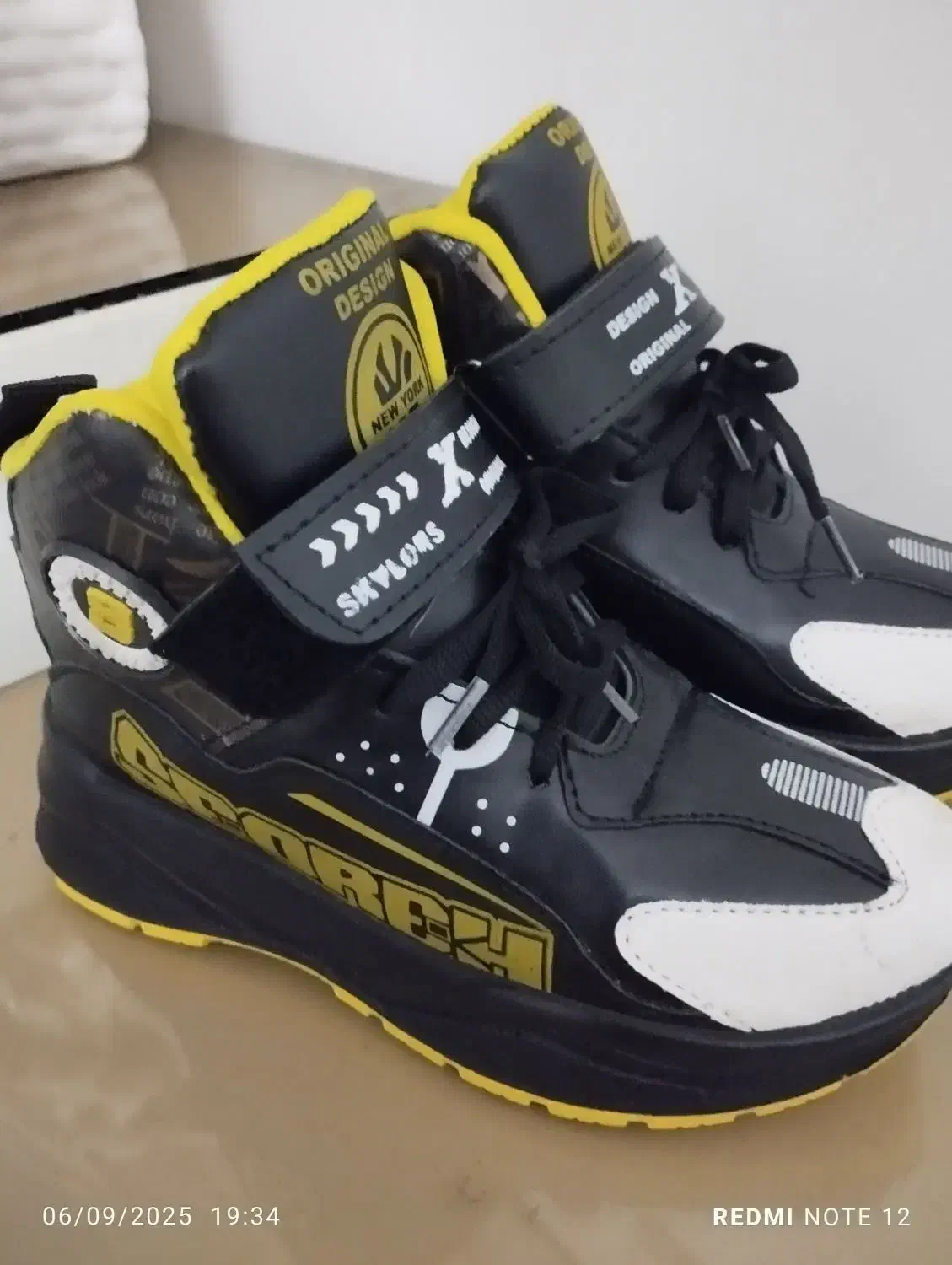 کفش پسرانه نو نو|کیف، کفش، کمربند|نیشابور, سرآب کوشک|دیوار