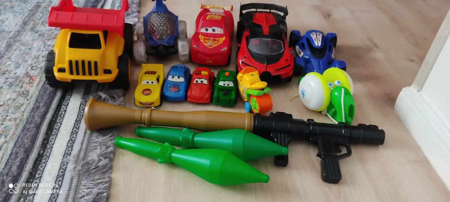 تعدادی ماشین اسباب‌بازی درحد نو|اسباب‌‌بازی|پردیس, فاز ۱۱|دیوار