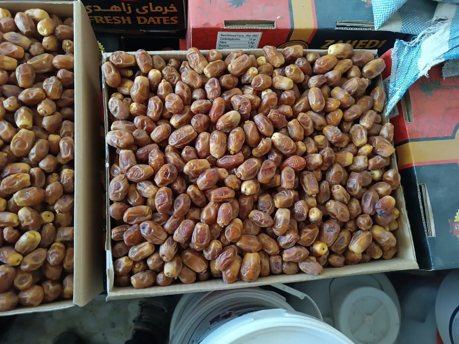 خرمای سوپر لوکس زاهدی آجیلی بوشهر|خوردنی و آشامیدنی|قم, پردیسان|دیوار