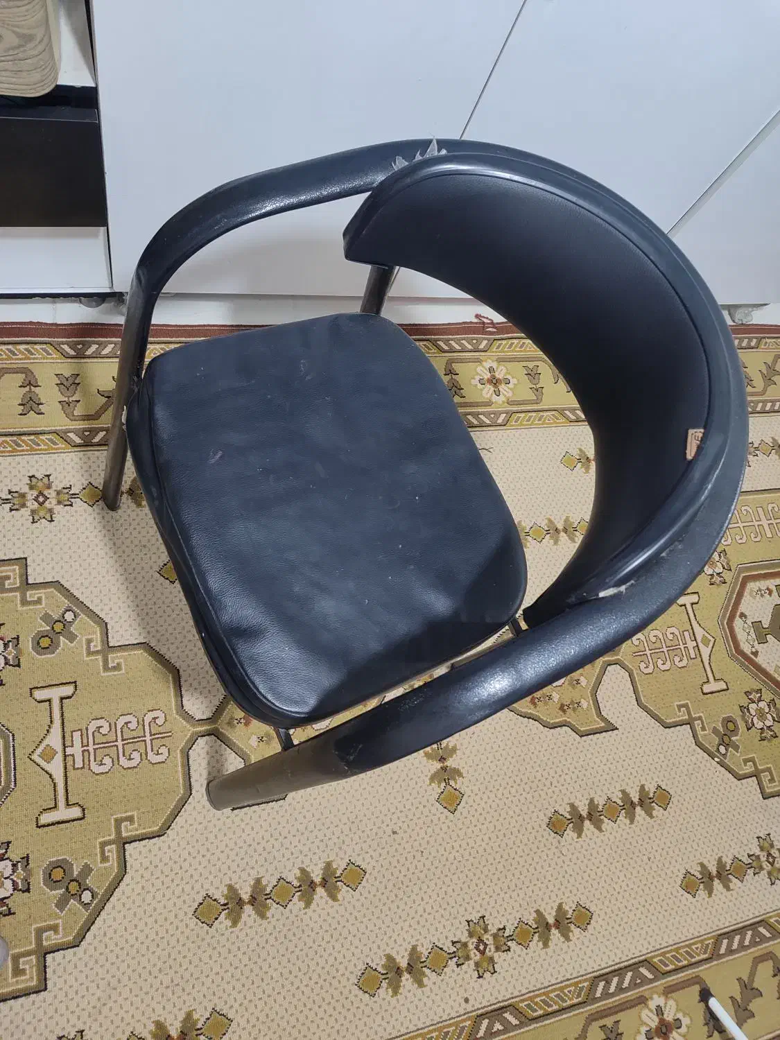 صندلی انتظار|صندلی و نیمکت|نقده, |دیوار