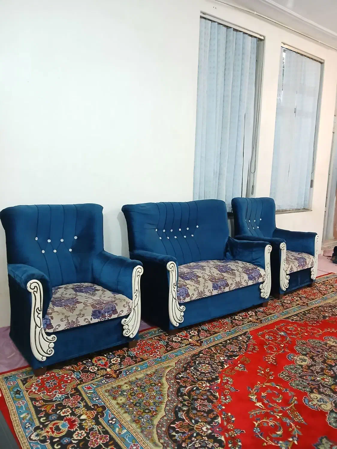 منزل/سوئیت/خانه حیاط. دارای پارکینگ برای۳خودرو|اجارهٔ کوتاه‌مدت آپارتمان و سوئیت|اردبیل, |دیوار