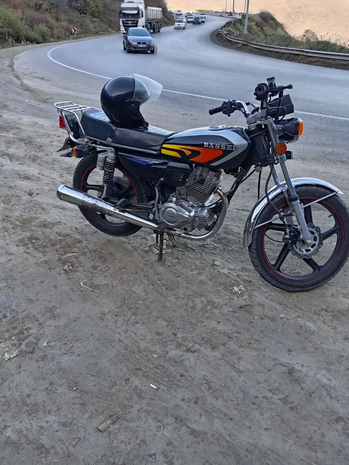 موتور200 1403 باسل|موتورسیکلت|چوبر, |دیوار