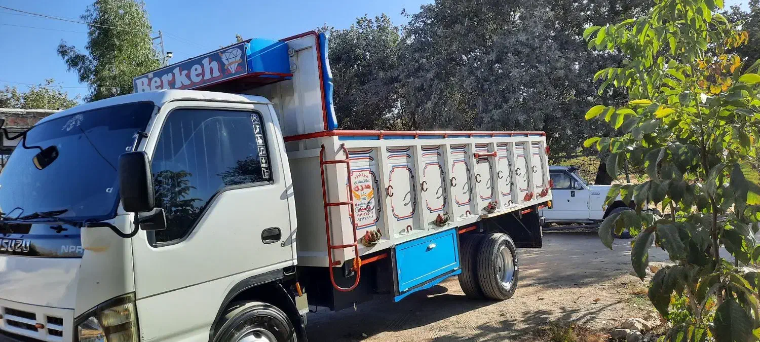 اتاق عقب باری ایسوزو بروجردی ساز|خودرو سنگین|چگنی, |دیوار