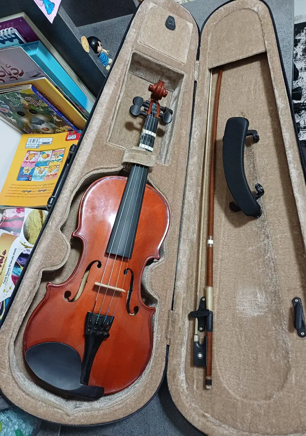 ویولن ۲/۴در حد نو|ویولن|لاهیجان, قیام|دیوار