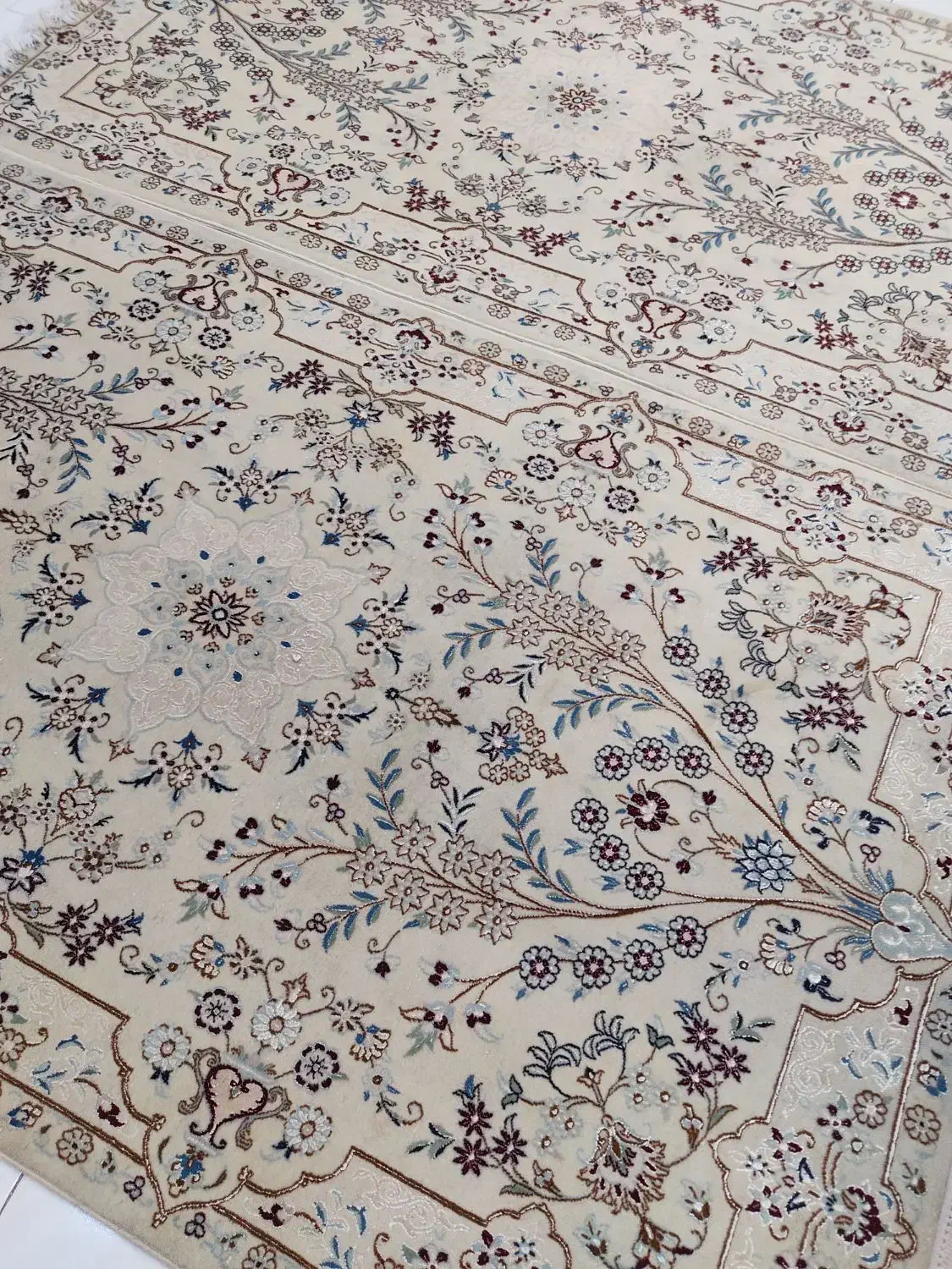 یک جفت فرش ۴ متری نایین دستباف|فرش|اصفهان, دشتستان|دیوار