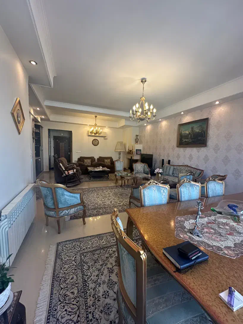 ۱۰۰متر ۲خواب با امکانات، قلهک (یخچال)