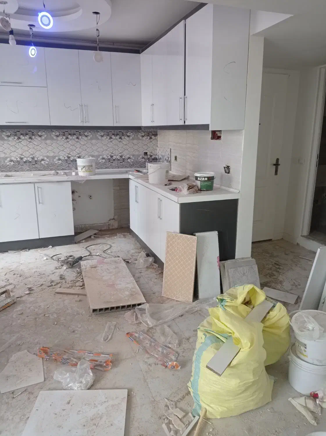 کاشی کاری سرامیک و سنگ|خدمات پیشه و مهارت|پرند, فاز ۵|دیوار