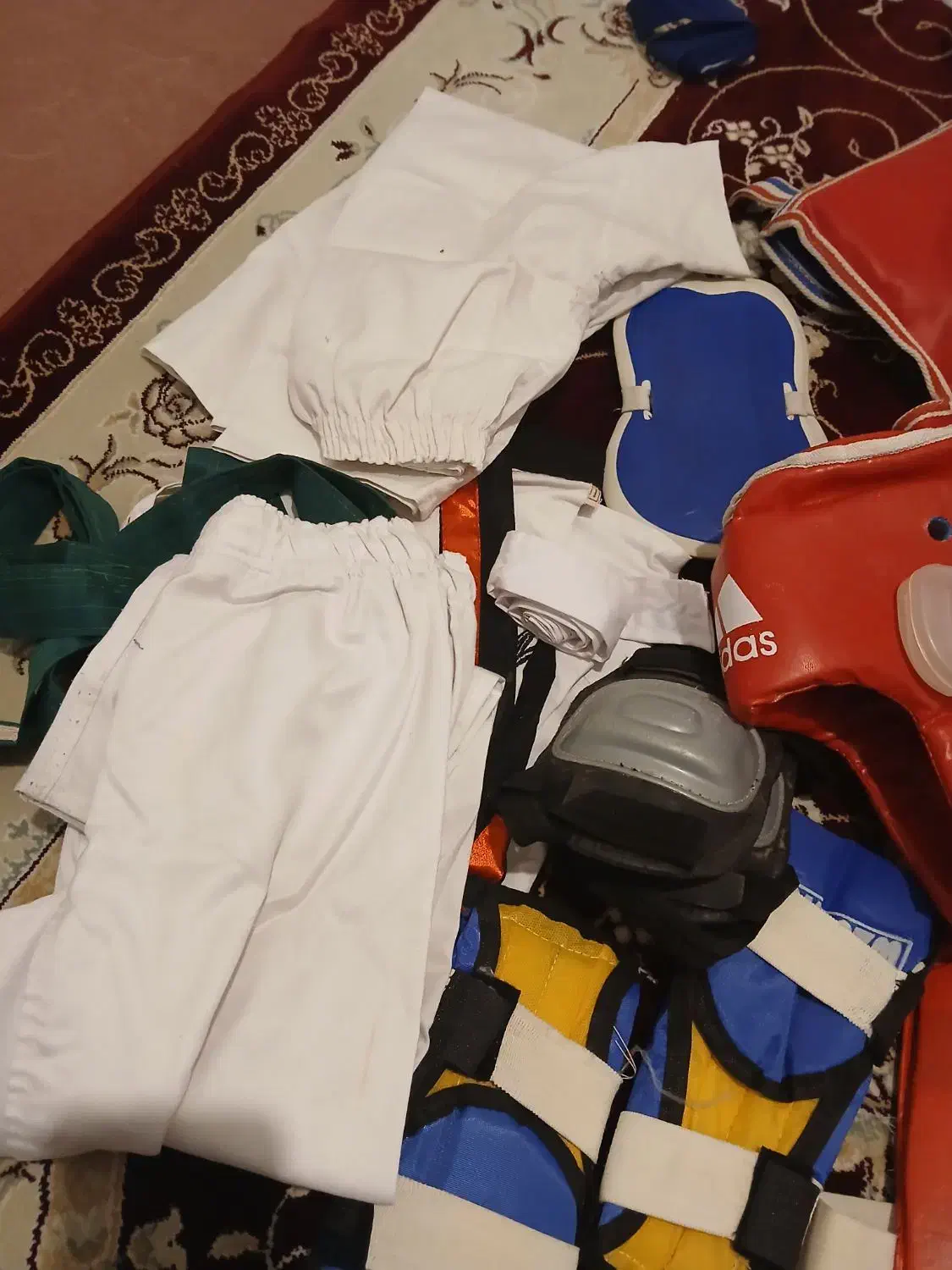 دو دست لباس تکواندو تا ۱۰ سال|تجهیزات ورزشی|اسلامشهر, مظفریه|دیوار