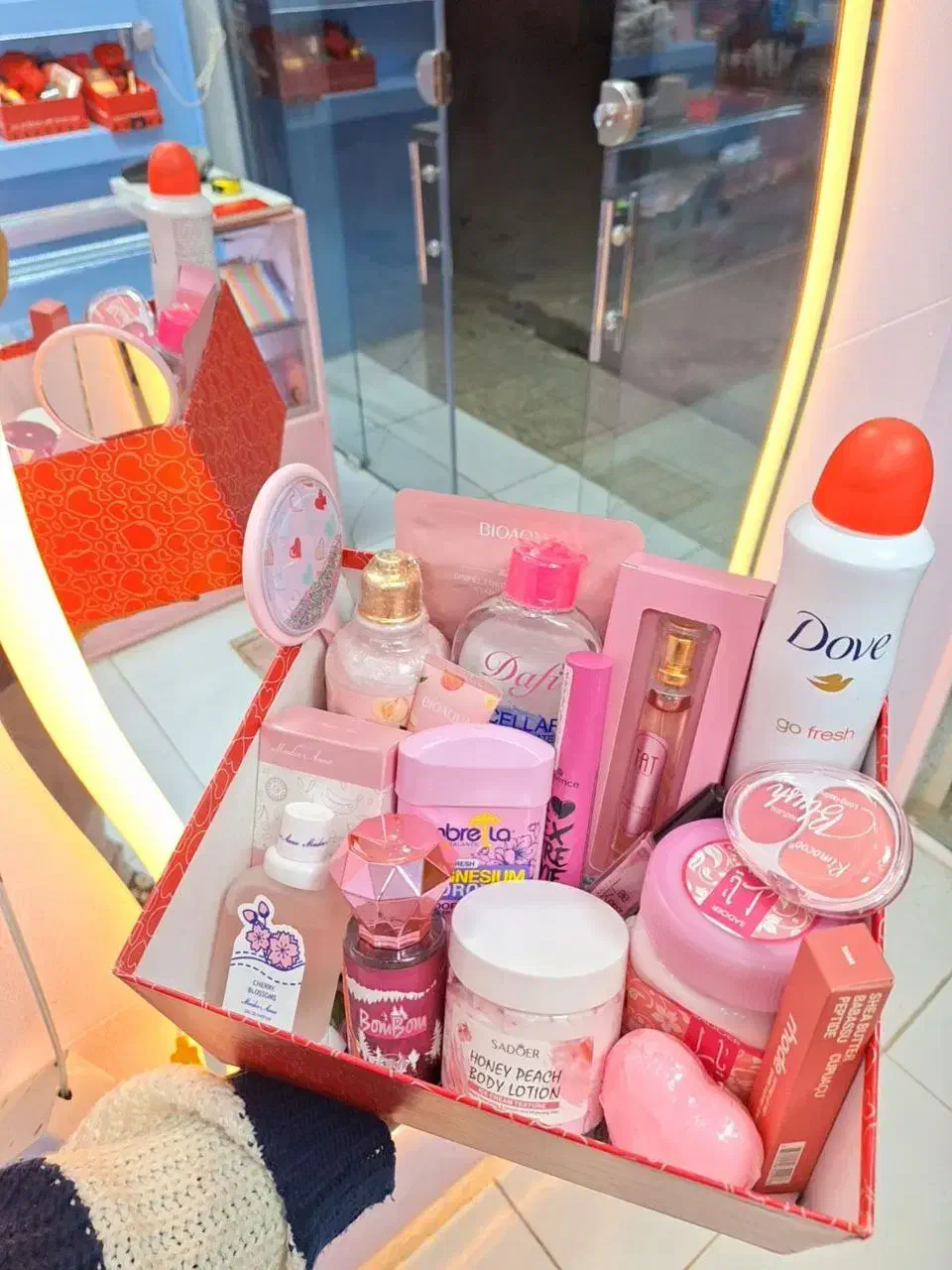 ولنتاین|آرایشی، بهداشتی، درمانی|مشهد, طبرسی شمالی|دیوار