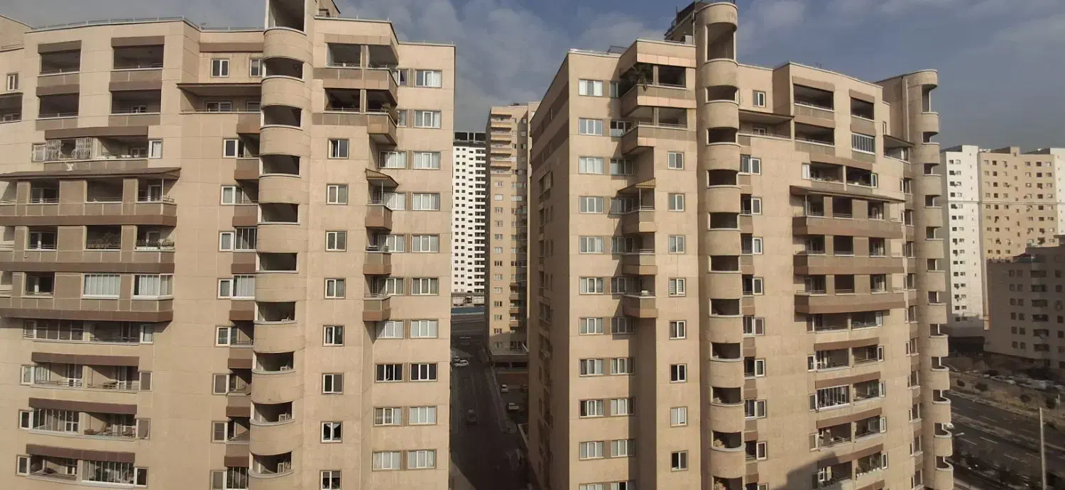 آپارتمان ۹۰ متری اردستانی ، آتی شهر