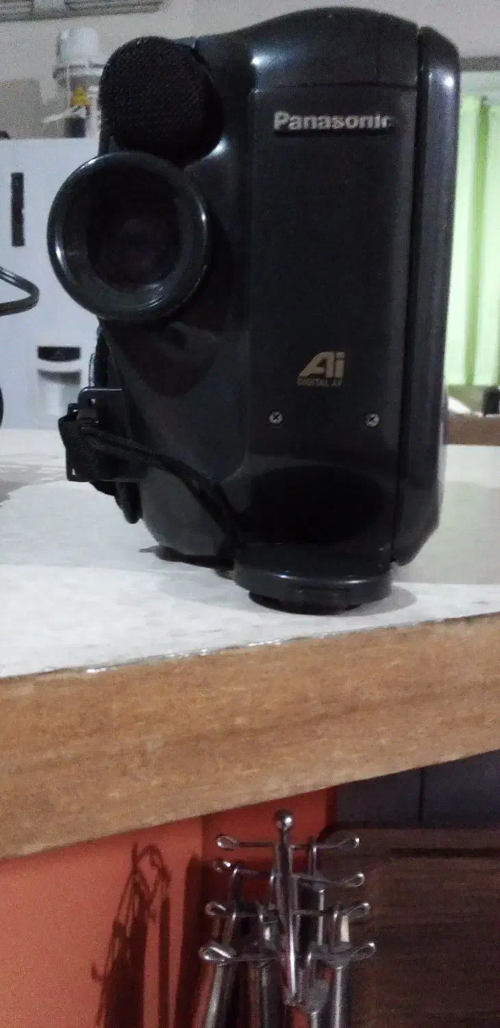 فروش دوربین فیلمبرداری پاناسونیک اصل ژاپن|دوربین عکاسی و فیلمبرداری|ری, اقدسیه|دیوار