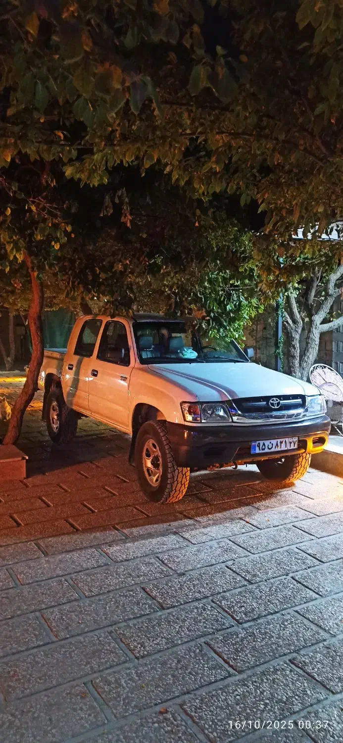 فروش هایلوکس دوکابین 2001 استثنایی|خودرو سواری و وانت|بوکان, |دیوار