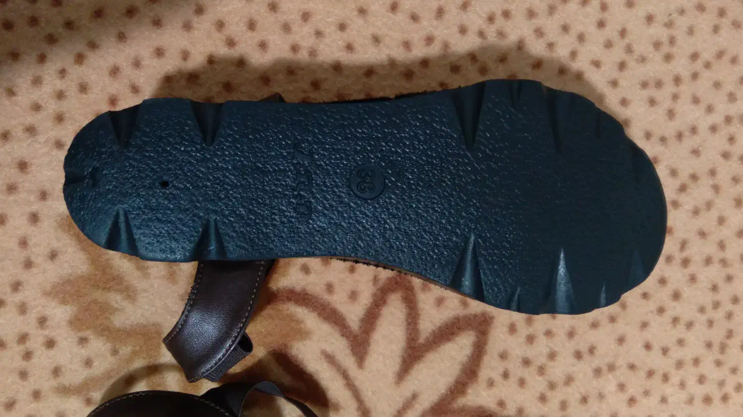 کفش|کیف، کفش، کمربند|اردبیل, |دیوار