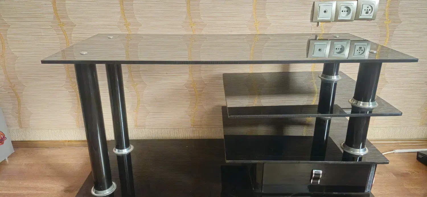 میز تلویزیون شیشه ای|میز تلویزیون|تهران, جنتآباد مرکزی|دیوار