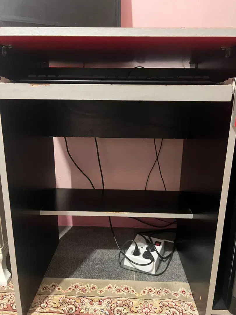 فروش فوری میز|میز تحریر و کامپیوتر|گرگان, |دیوار