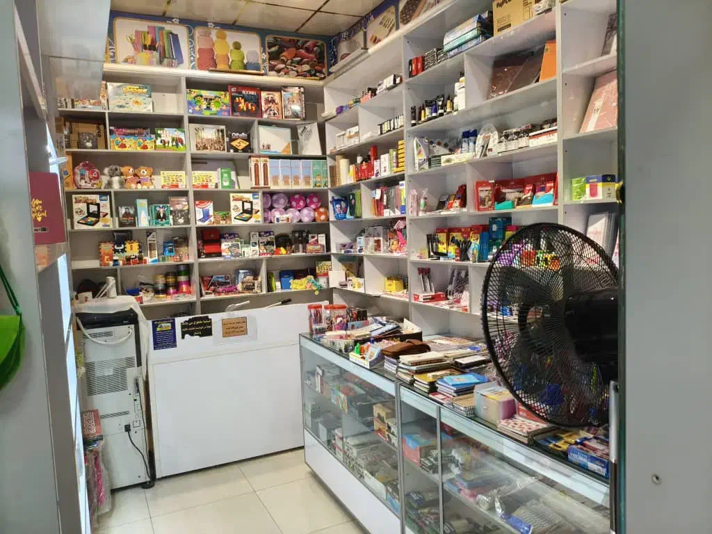 رهن و اجاره مغازه در مجتمع تجاری الماس ری|اجارهٔ مغازه و غرفه|ری, اقدسیه|دیوار