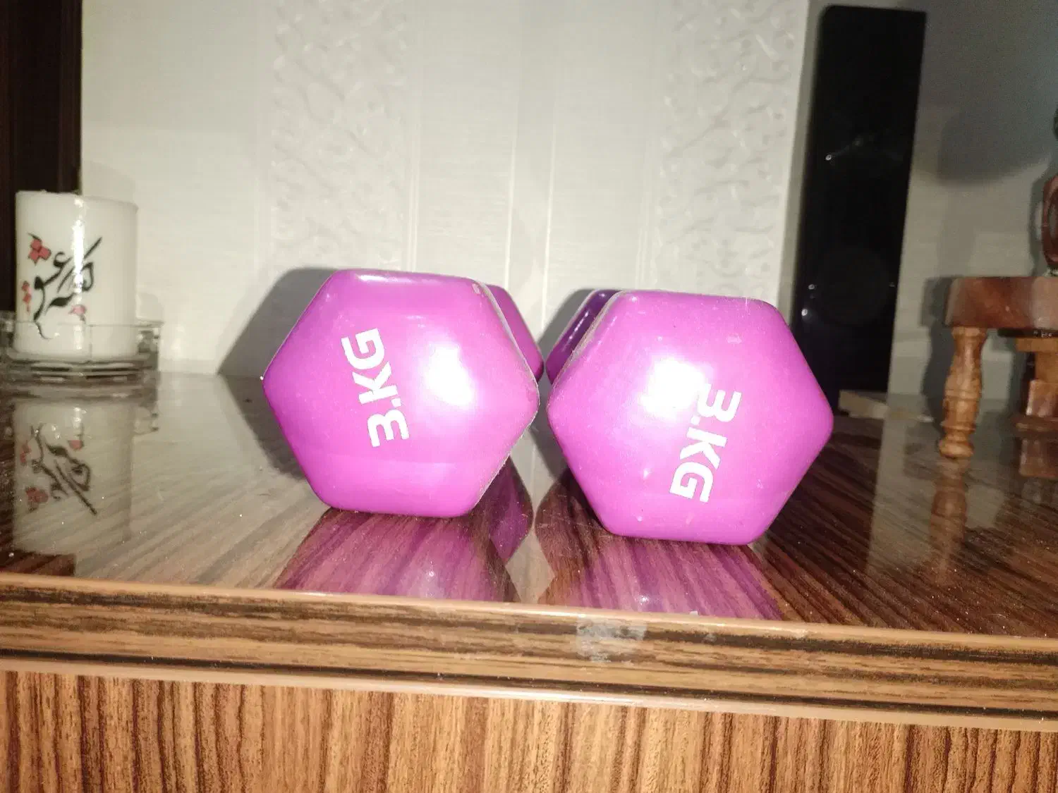 دمبل 3کیلویی|تجهیزات ورزشی|اندیشه, اندیشه فاز ۱|دیوار