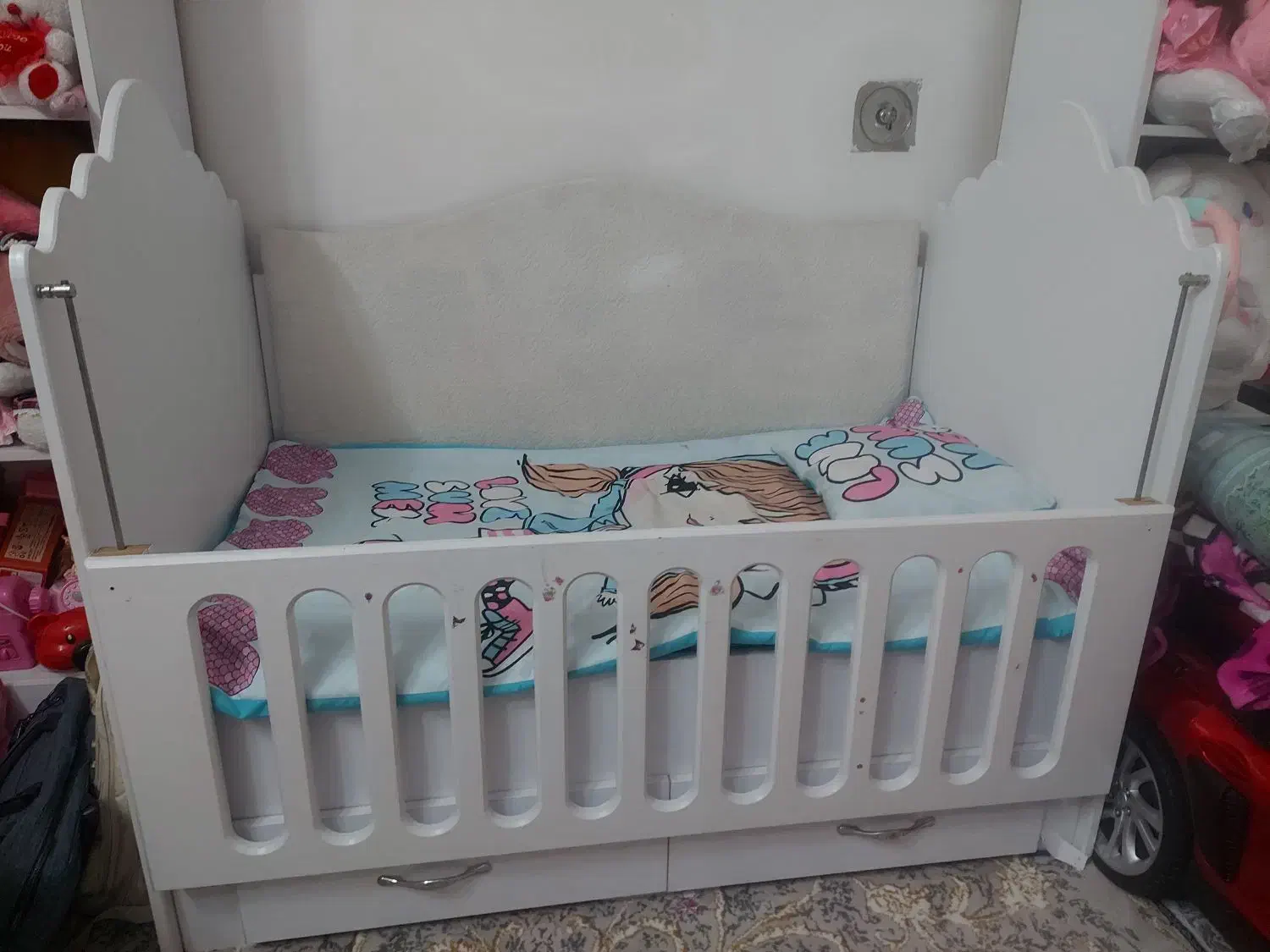 تخت بچه از ۱ تا ۵|تخت و صندلی بچه|شیراز, میانرود|دیوار