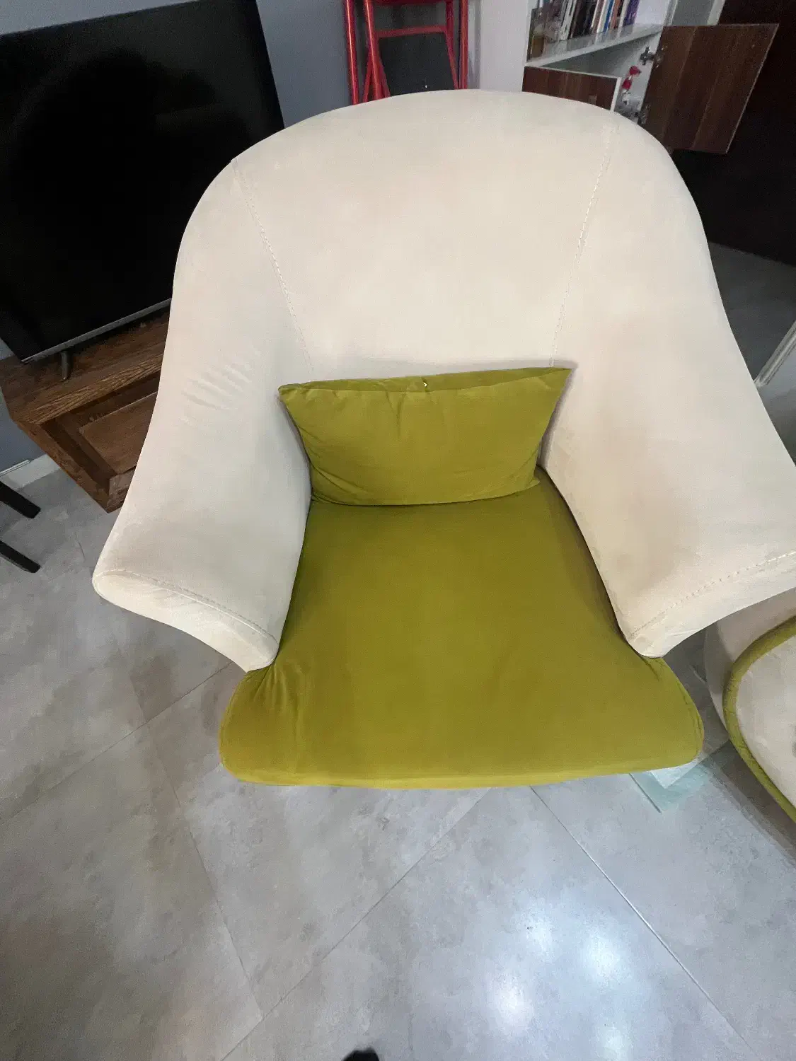 مبل هفت نفره و میز ناهار خوری شش نفره|مبلمان خانگی و میز عسلی|فردیس, شهرک ۱۱۰|دیوار