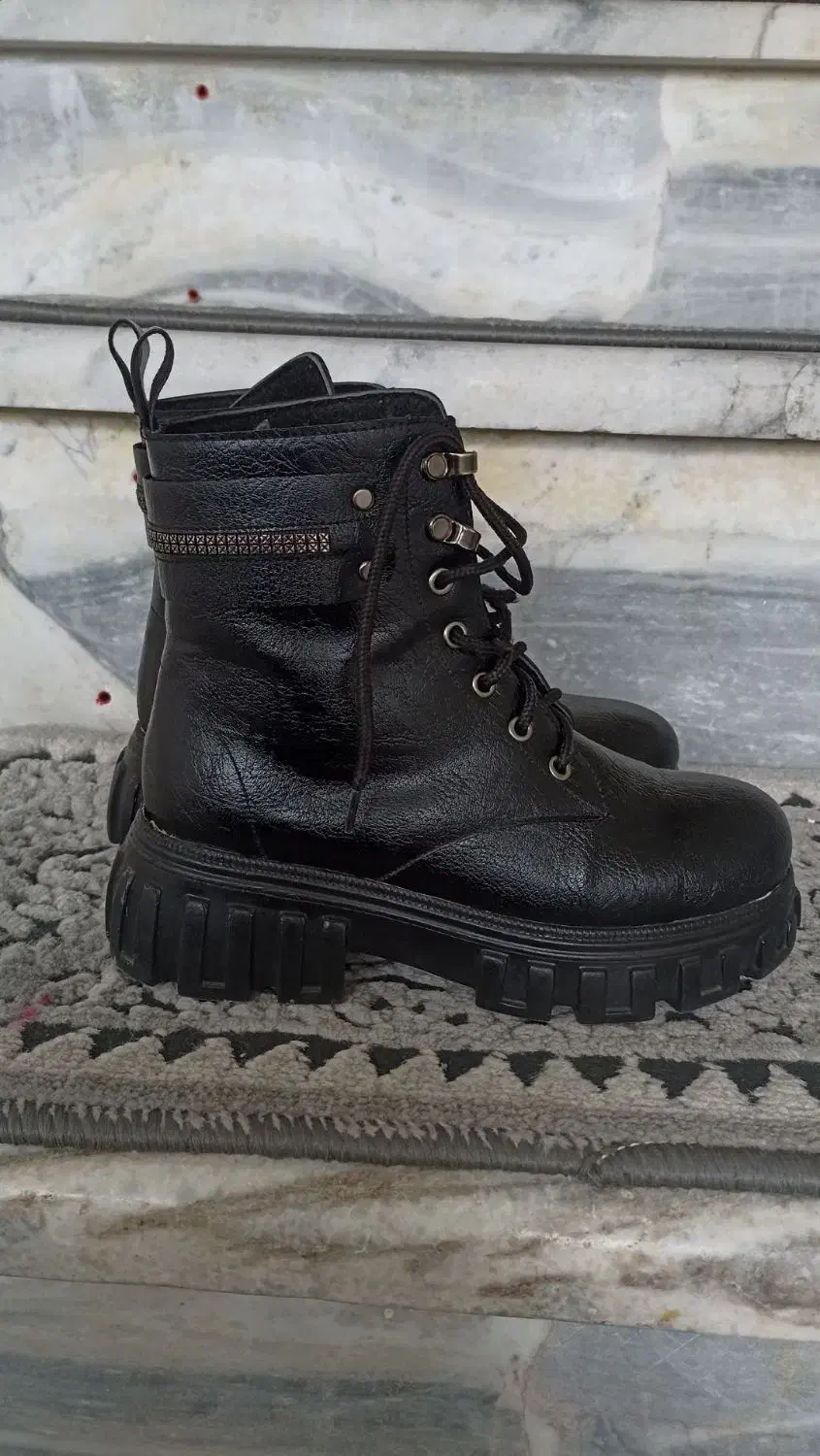 نیم بوت سایز ۳۷|کیف، کفش، کمربند|سنندج, |دیوار