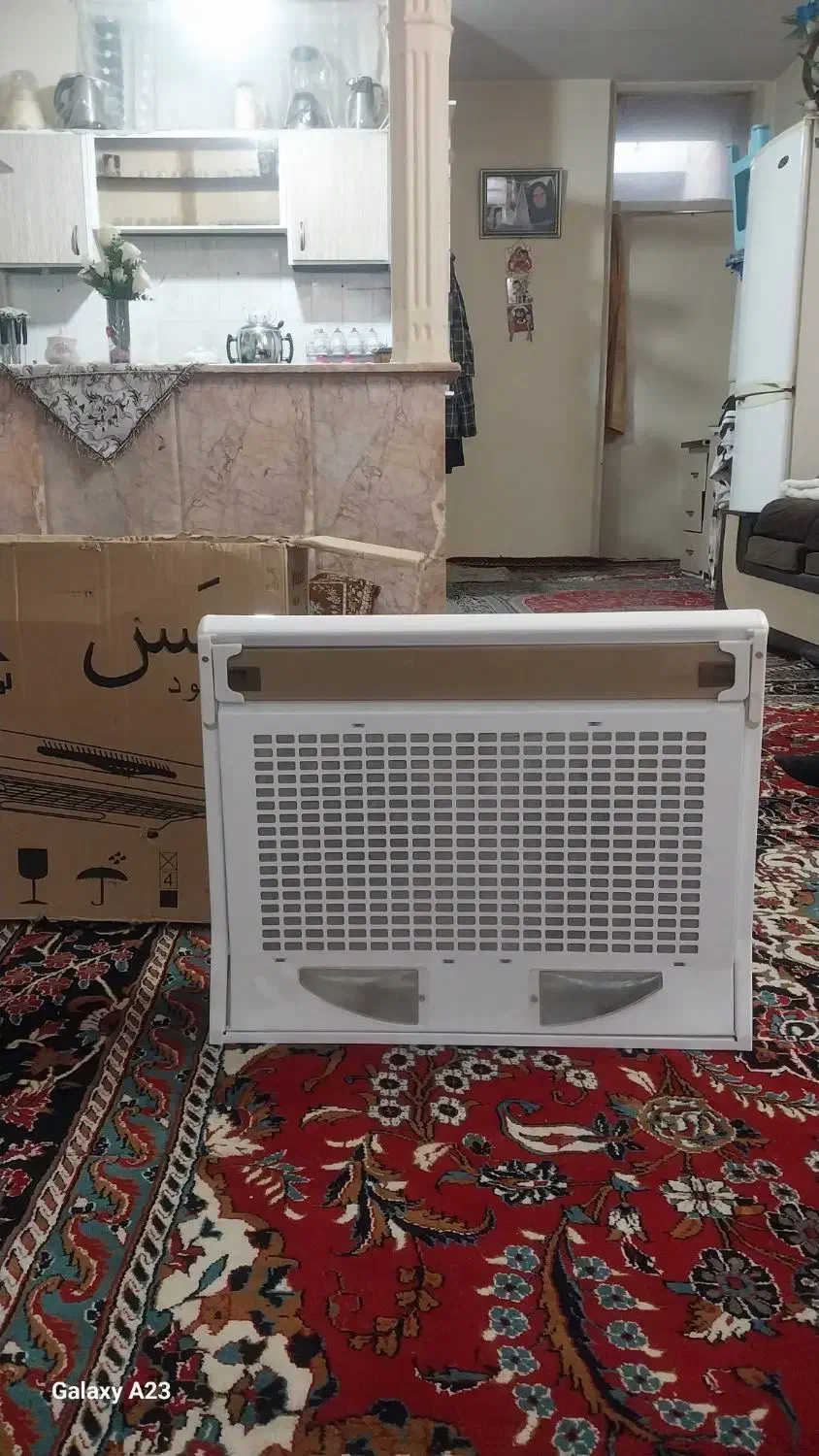 هود|هود|مشهد, خواجه ربیع|دیوار