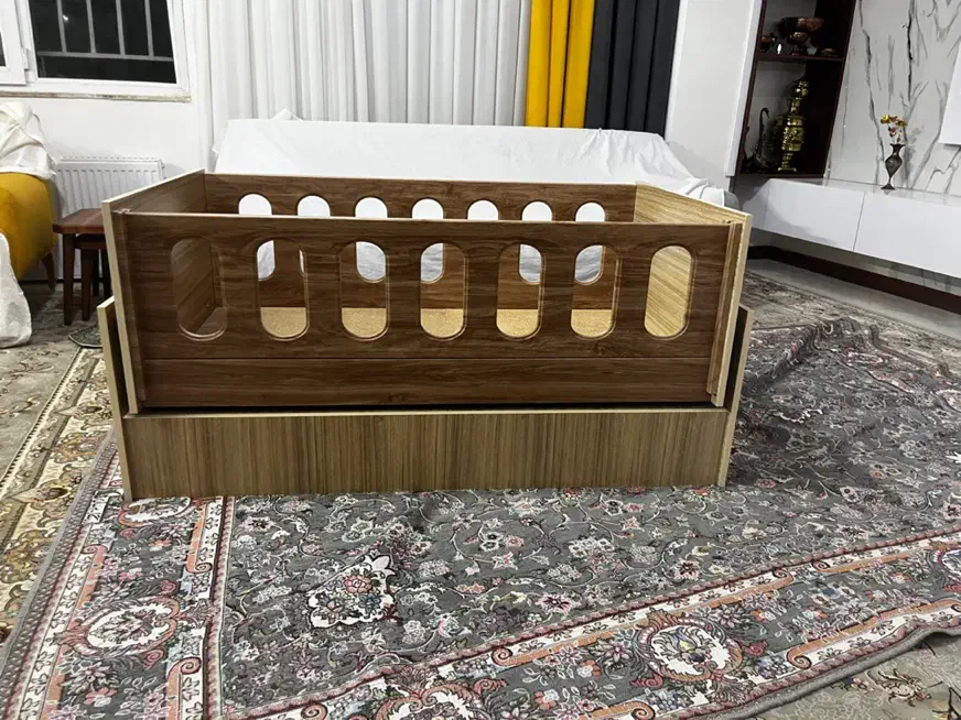 تخت کودک|تخت و صندلی بچه|شیروان (خراسان), |دیوار