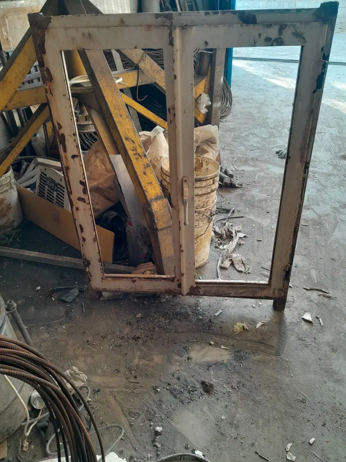 دو عدد فوعون یک عدد پنجر ه ۹۵/۱۲۵|ابزارآلات|تبریز, |دیوار