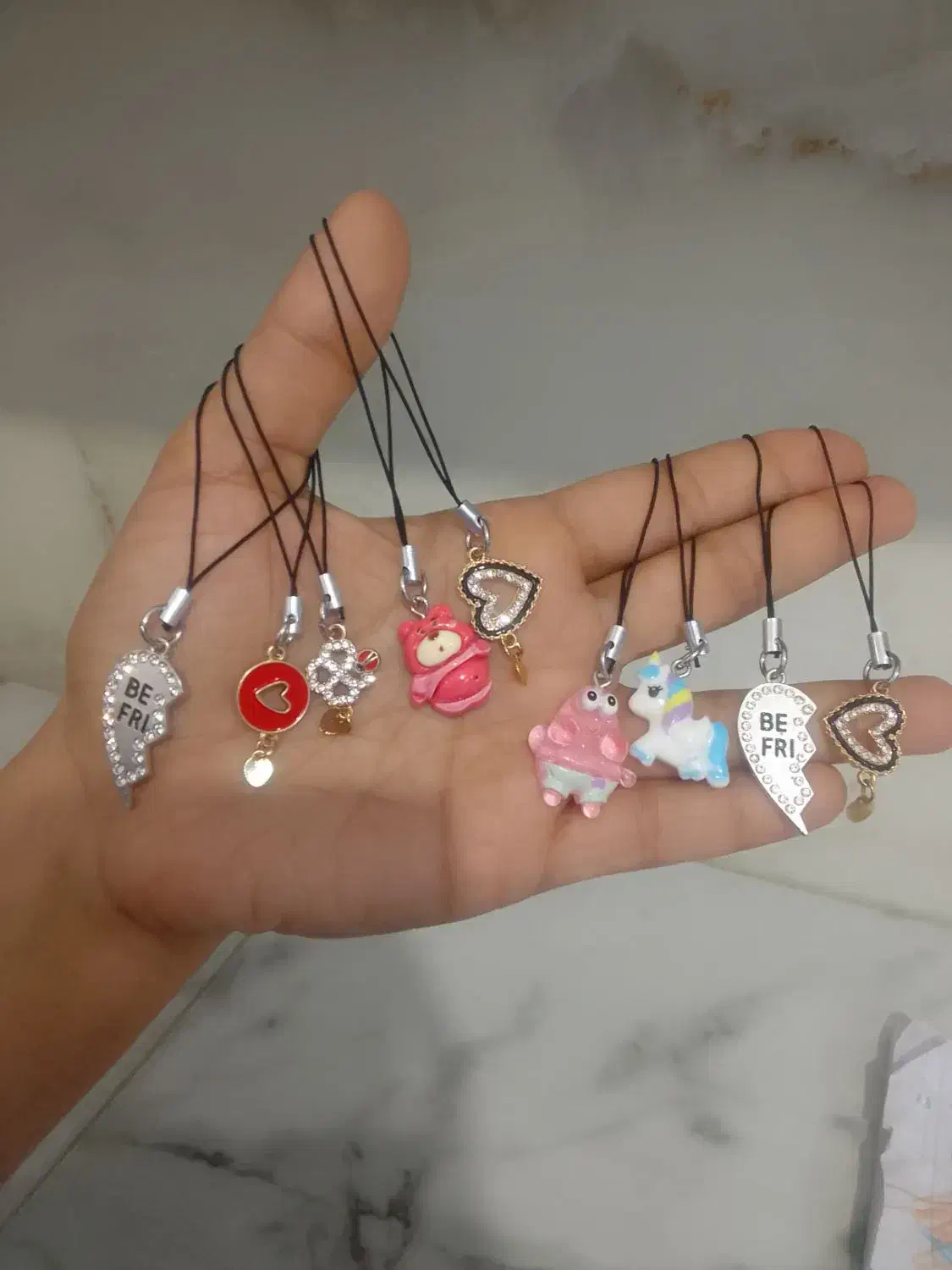 آویز گوشی و بدلیجات|بدلیجات|بروجرد, |دیوار