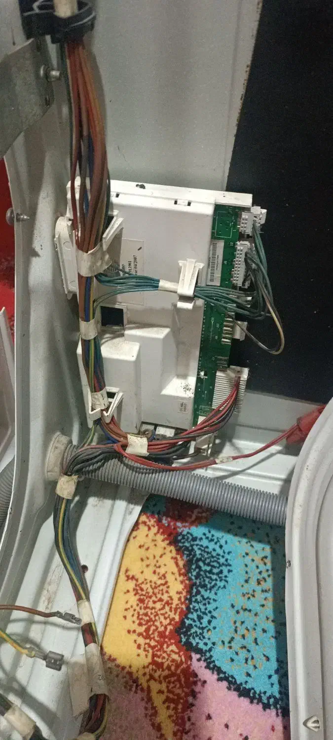 بردماشین لباسشویی ایندوزیت ودیگر لوازم کاملا سالم|ماشین لباسشویی و خشک‌کن لباس|اراک, |دیوار