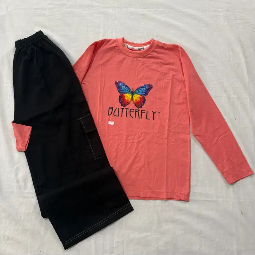 لباس ‌پاییزه|کفش و لباس بچه|کاشان, دانش|دیوار